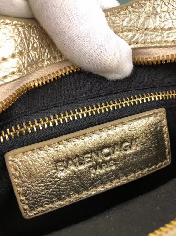 BALENCIAG巴黎世家 原版 義大利進口爆裂銀皮 新款 手提單肩斜挎包  BL1239